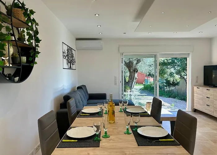 Bas De Cosy Les Pins Avec Jardin *