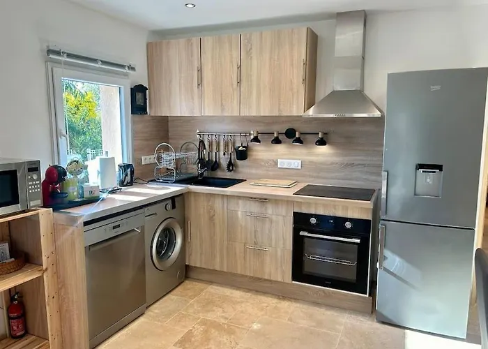 Holiday home Bas De Cosy Les Pins Avec Jardin Juan-les-Pins